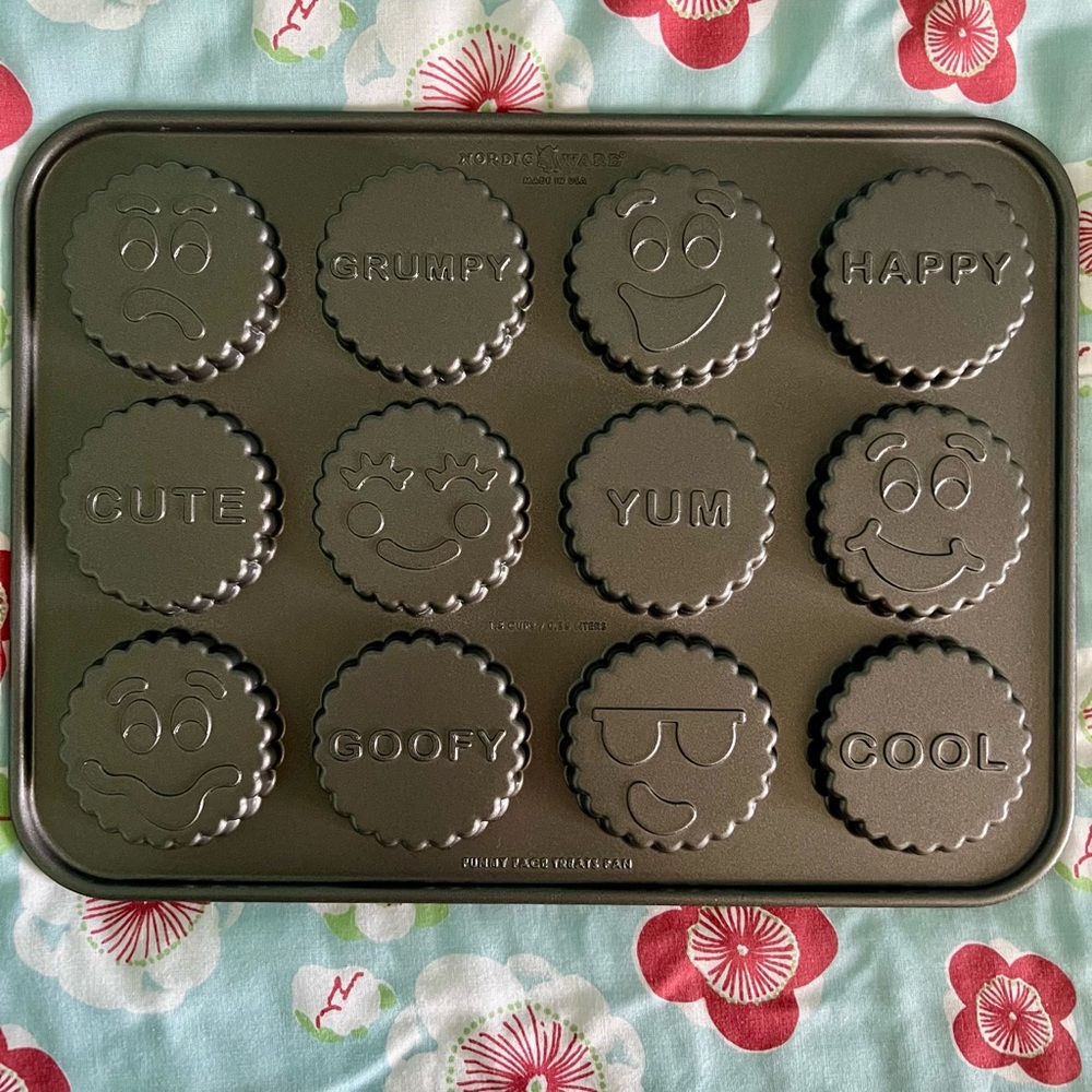 Nordic Ware Funny Faces Treat Pan